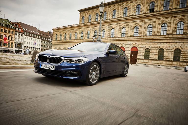 Plug-in-Hybrid mit erhöhter Elektro-Reichweite: Der neue BMW 530e