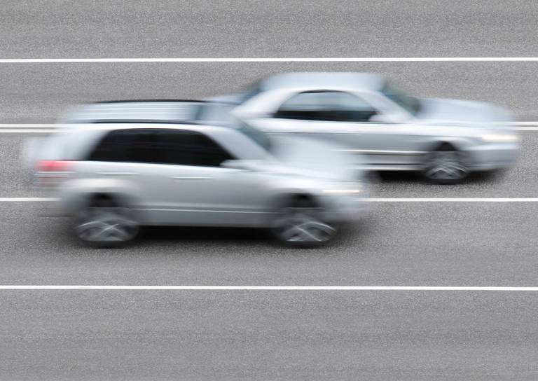 So überholen Sie richtig auf der Autobahn